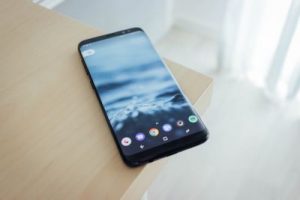 Google und Samsung in Zugzwang Neues Smartphone bringt Angst mit