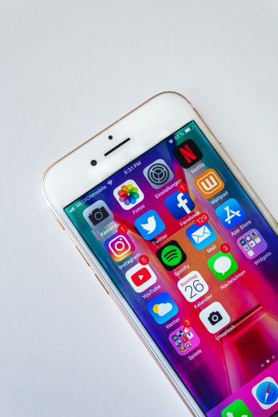 FacebookApp