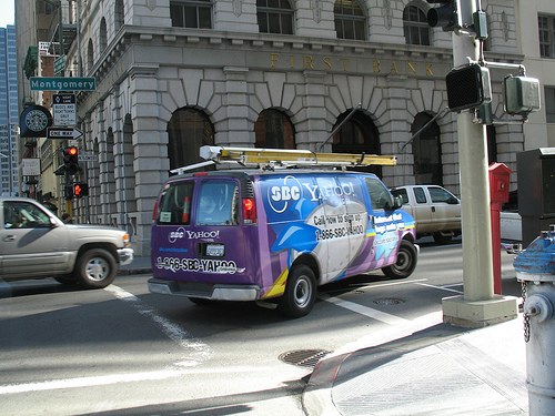 Yahoo Cars - Yahoo DSL Van