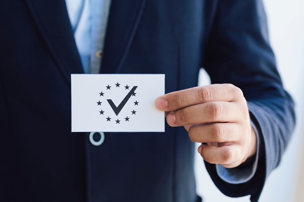 Faktenchecks in Deutschland und Europa