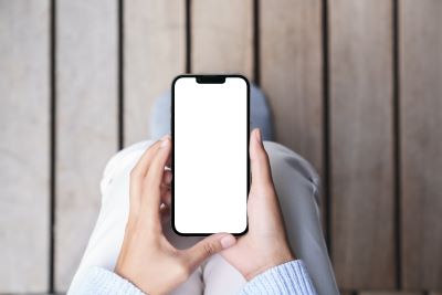 iPhone13
